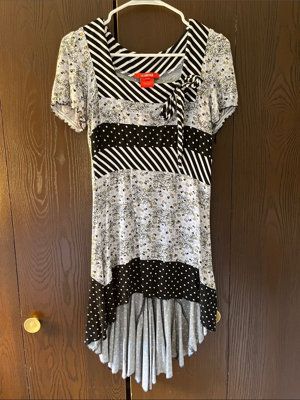 Le Grenier short sleeved mini dress. High in the front, long in the back. S/P